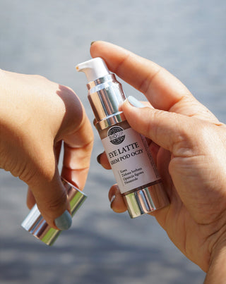 Creme de olhos de veludo com cafeína e células estaminais Eye Latte BIOUP - 2