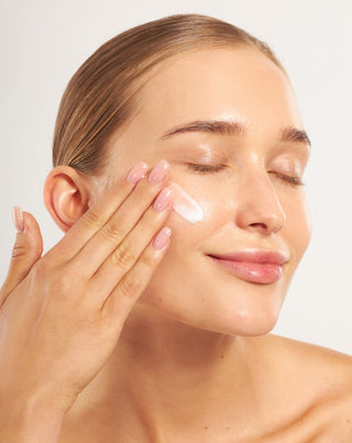 Creme de dia hidratante antirrugas com óleo de macadâmia Nutridome - 2