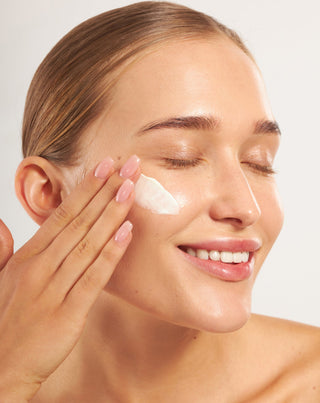 Creme hidratante para o rosto com FPS 50, com alantoína e ácido hialurónico Nutridome - 2