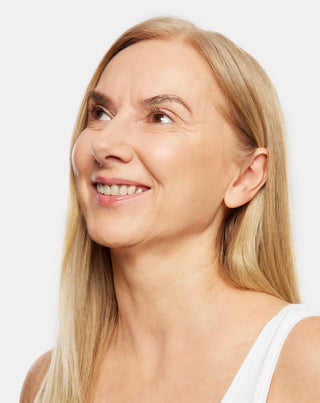 Máscara facial com efeito lifting, óleo de macadâmia e vitamina E para pele 50+ Aggie - 5