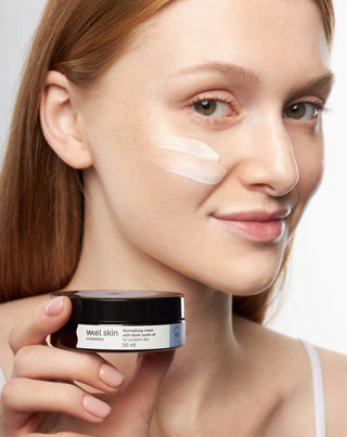 Creme normalizador para peles problemáticas com óleo de nigela da Mel Skin - 2