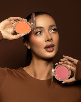 Um blush cremoso com uma fórmula Everybody London nutritiva - 4