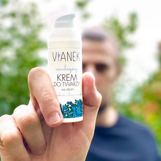 Creme hidratante para o rosto com extrato de folha de dente-de-leão para peles secas e sensíveis Vianek - 2