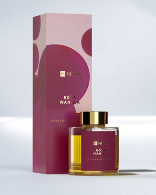 Difusor de fragrâncias em frasco de vidro com varetas de rotim natural em fragrância HiSkin de rosa e baunilha - 1