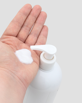 Leite corporal hidratante e refirmante com óleo de jojoba Nutridome - 4