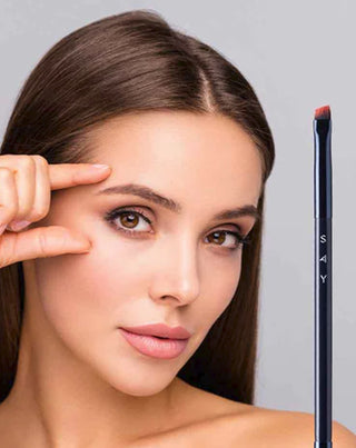Pincel de sobrancelhas de duas pontas para um look de realce preciso N.º 1 Say Makeup - 2