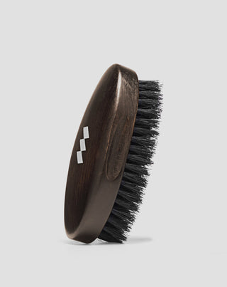 Pincel para a barba em madeira de faia com cerdas de javali natural Monolith - 1