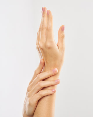 Touch Nail Conditioner para fortalecer a placa ungueal e cuidar das cutículas Orphica - 3