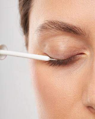 Condicionador para alongar, fortalecer e engrossar as pestanas Realash da Orphica - 4